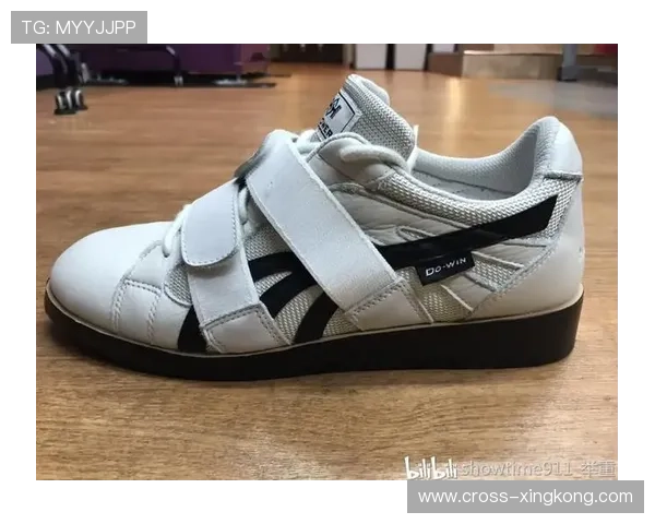 足球球星跨界联名打造实战篮球鞋 打造速度与力量的完美结合